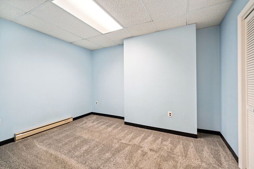 More Photos Of 314-316 W Main St, Monongahela Storefront Retail Office For Sale