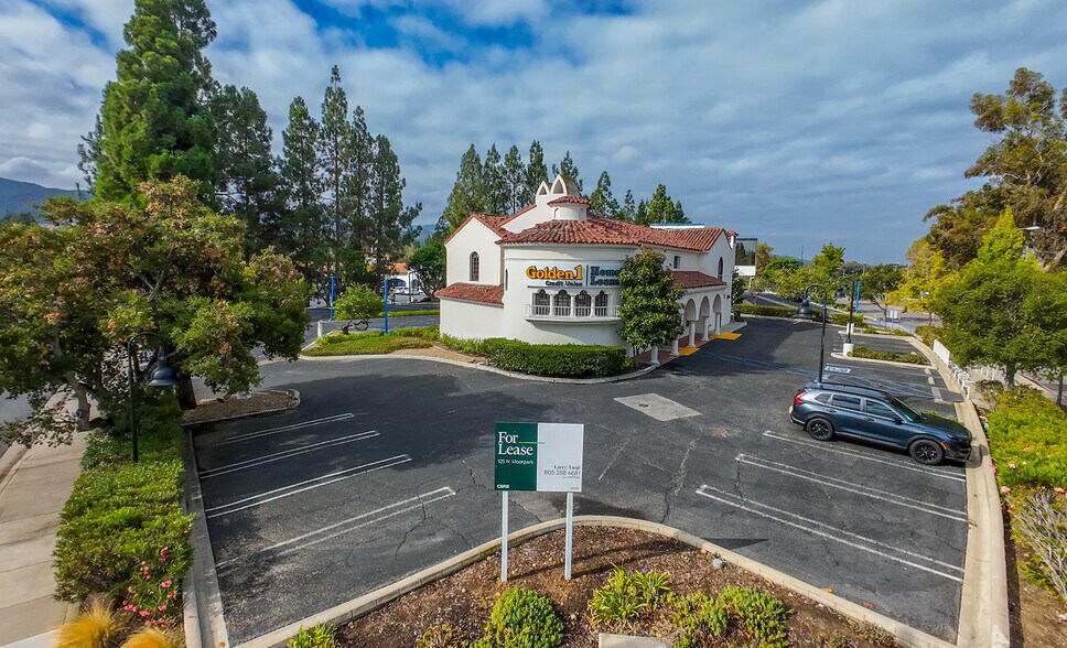 More Photos Of 125 N Moorpark Rd, Thousand Oaks General Retail For Sale