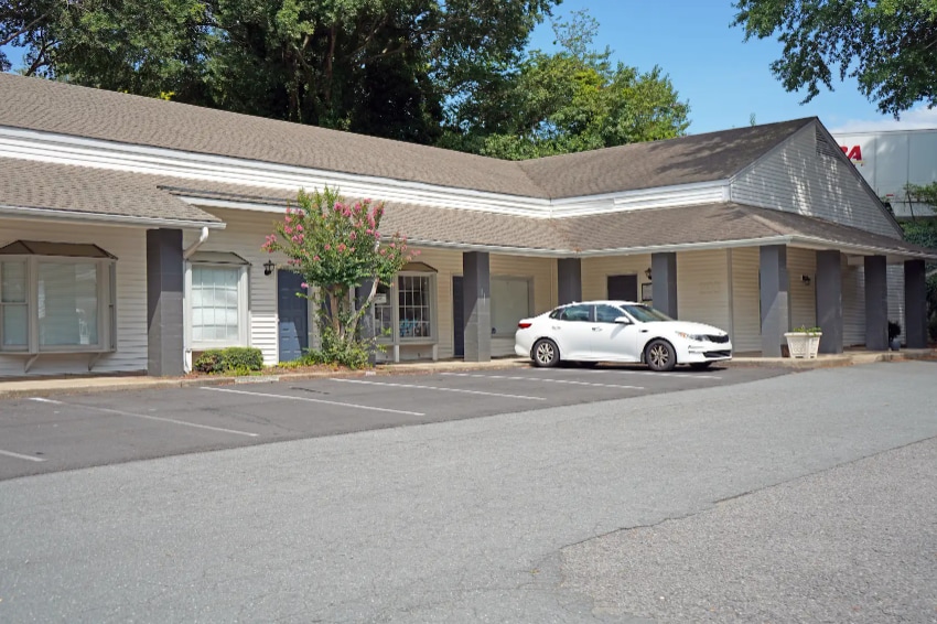 More Photos Of 500 Northgate Park Dr, Winston-Salem Unknown For Sale