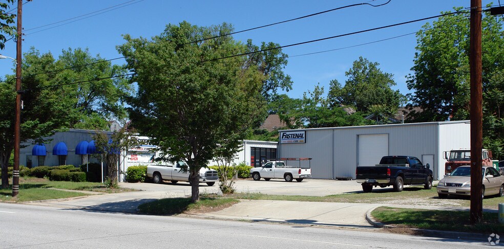 Primary Photo Of 1465 Reynolds St, Augusta Light Distribution For Lease