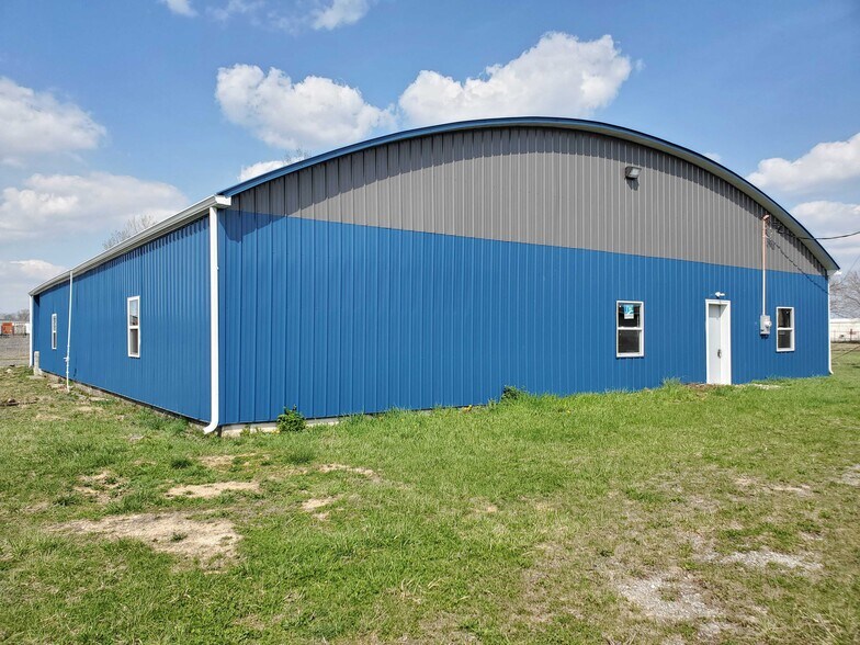 More Photos Of 2707 Williamsburg Pike, Richmond Industrial For Lease