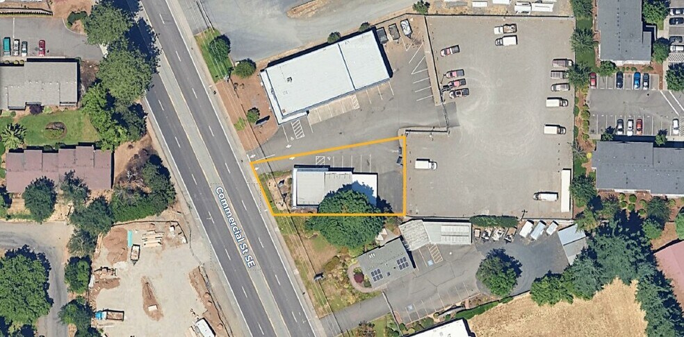 Primary Photo Of 5498 Commercial St SE, Salem Veterinarian Kennel For Sale