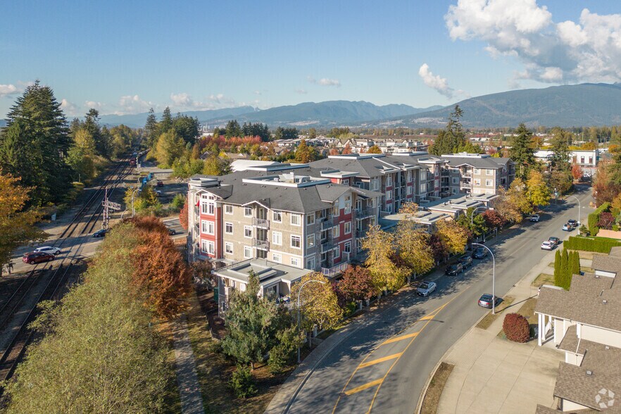 More Photos Of 12350 Harris Rd, Pitt Meadows Apartments For Sale
