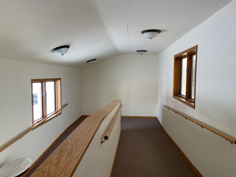 More Photos Of 304 N Avon Ave, Phillips Office Residential For Sale