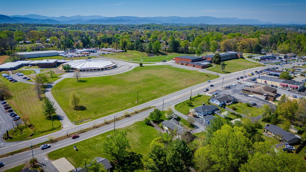 More Photos Of 1203 E Jackson Blvd, Jonesborough Office Residential For Sale