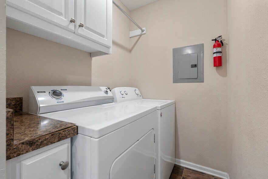 More Photos Of 4201 S Minnie St, Kansas City Apartments For Sale