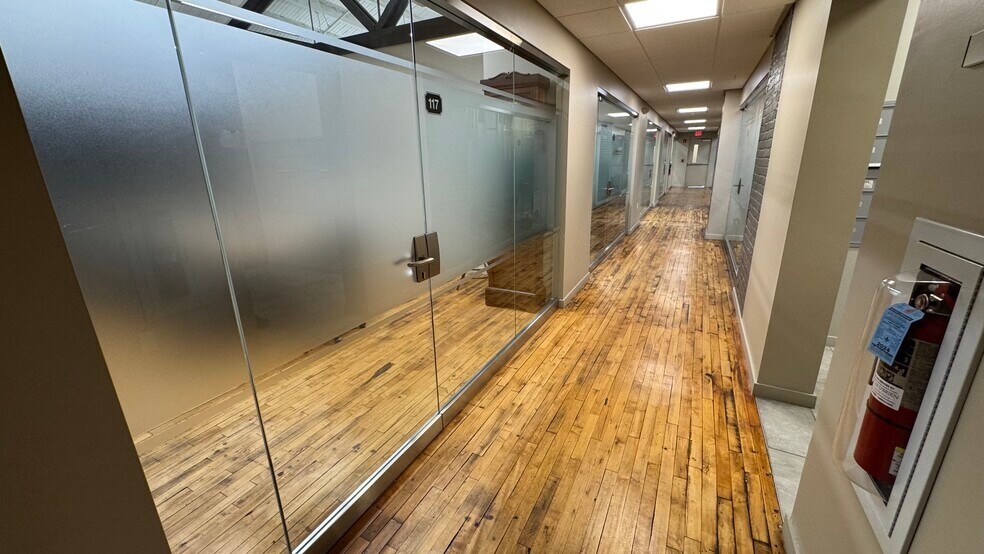 More Photos Of 312-314 W Broad St, Quakertown Office For Sale