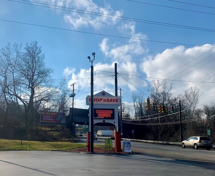 More Photos Of 4647 Buttermilk Hollow Rd, West Mifflin Supermarket For Sale