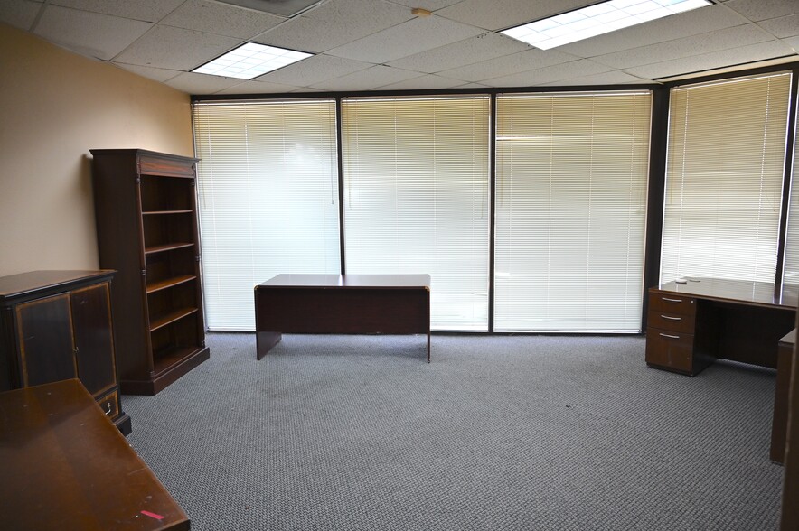 More Photos Of 14423 Cornerstone Village Dr, Houston Medical For Sale