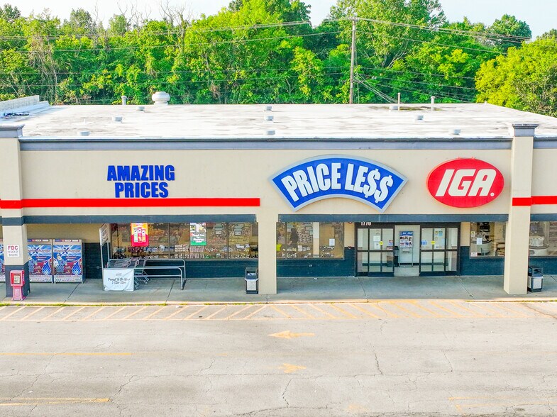 More Photos Of 1750-1804 Mooresville Hwy, Lewisburg Unknown For Lease