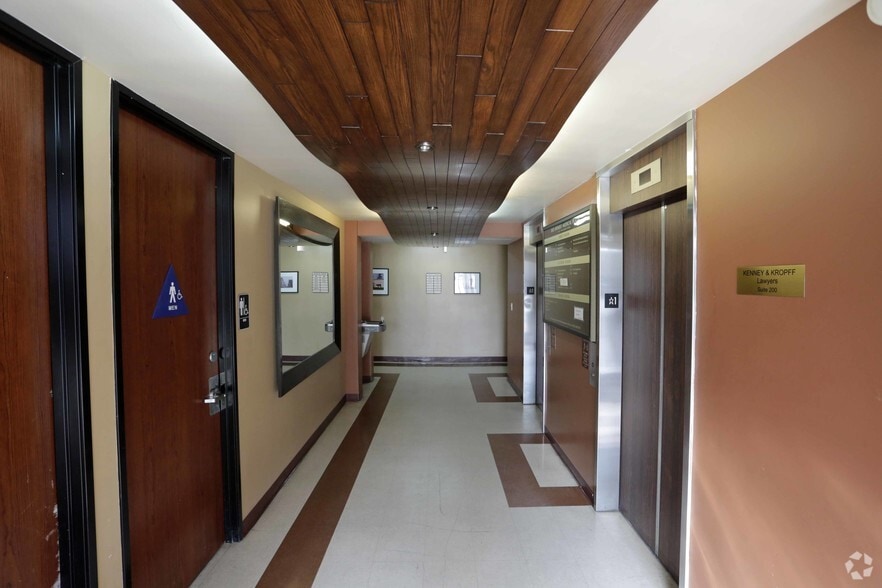 More Photos Of 8337 Telegraph Rd, Pico Rivera Medical For Lease