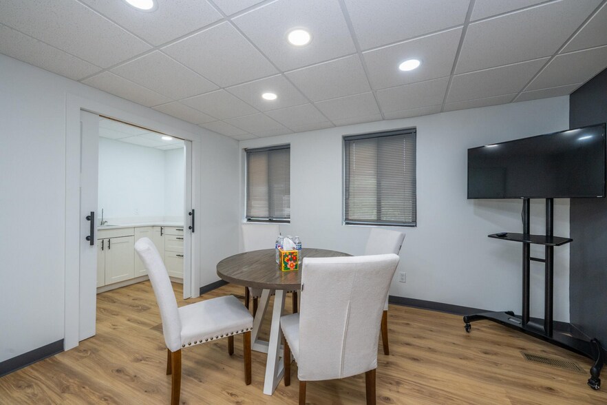 More Photos Of 3830-3824-M-139 Saint Joseph, MI 49085, Saint Joseph Medical For Sale