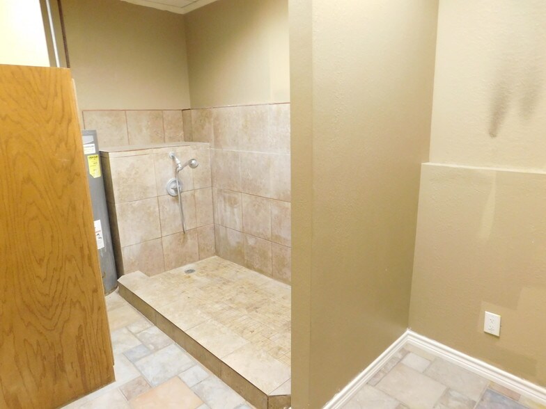 More Photos Of 4104 SW 33rd Ave, Amarillo Medical For Sale