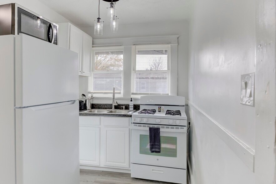 More Photos Of 963 New York St, Memphis Multifamily For Sale