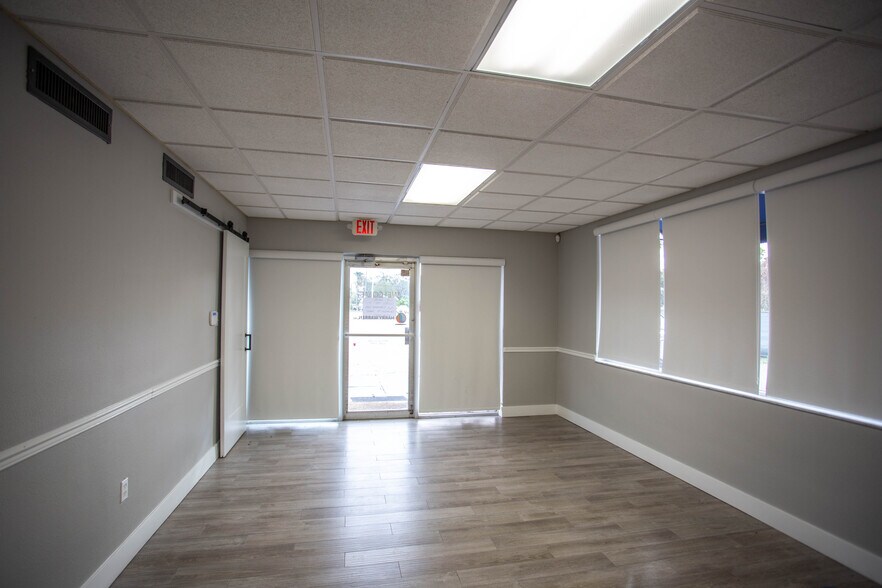 More Photos Of 1400 N Orange Blossom Trl, Orlando Warehouse For Sale