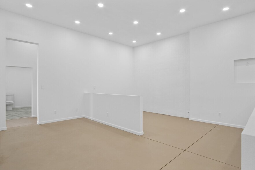 More Photos Of 7490 Lander Ave, Hilmar Office Residential For Sale