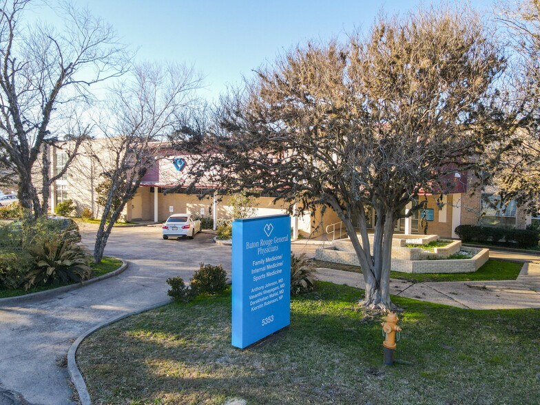 More Photos Of 5353 Florida Blvd, Baton Rouge Medical For Sale
