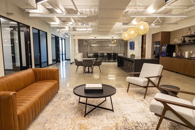 More Photos Of 301 N Lake Ave, Pasadena Office For Lease