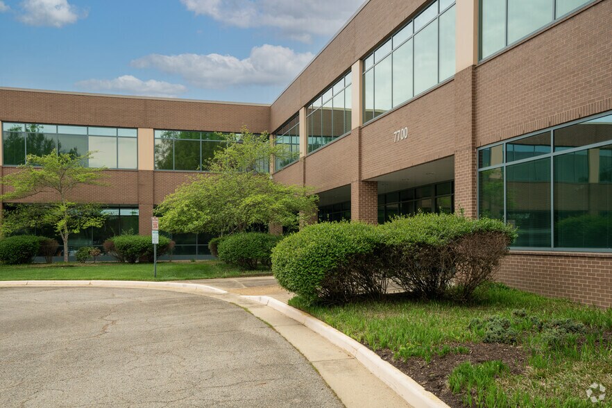 More Photos Of 7374 Boston Blvd, Springfield Unknown For Lease
