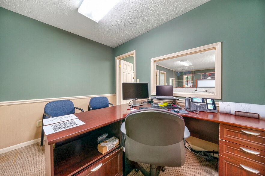 More Photos Of 125-145 E Georgia Ave, Fayetteville Freestanding For Sale