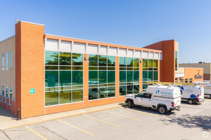 More Photos Of 1415-1531 St Berlier, Laval Warehouse For Lease