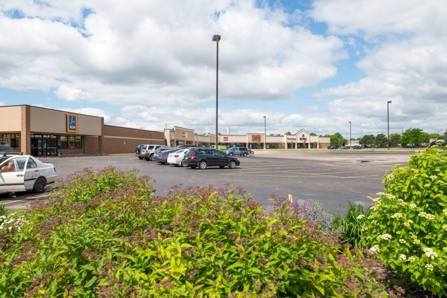 More Photos Of 1900-1964 S Koeller St, Oshkosh Unknown For Lease