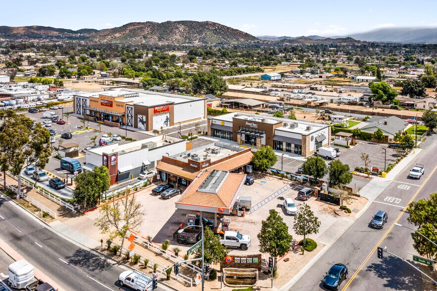 More Photos Of 1488 6th St, Norco Service Station For Sale