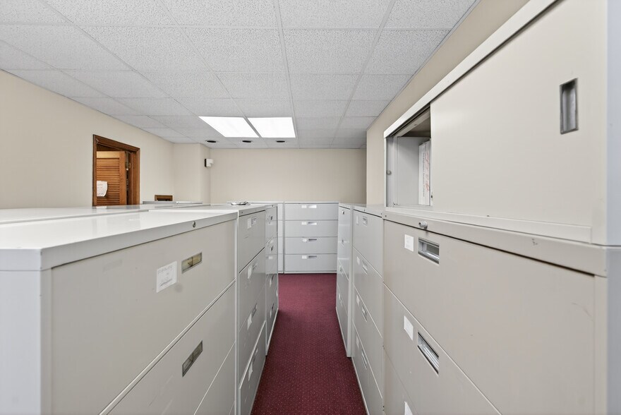 More Photos Of 1 W Main St, Marlton Office For Sale