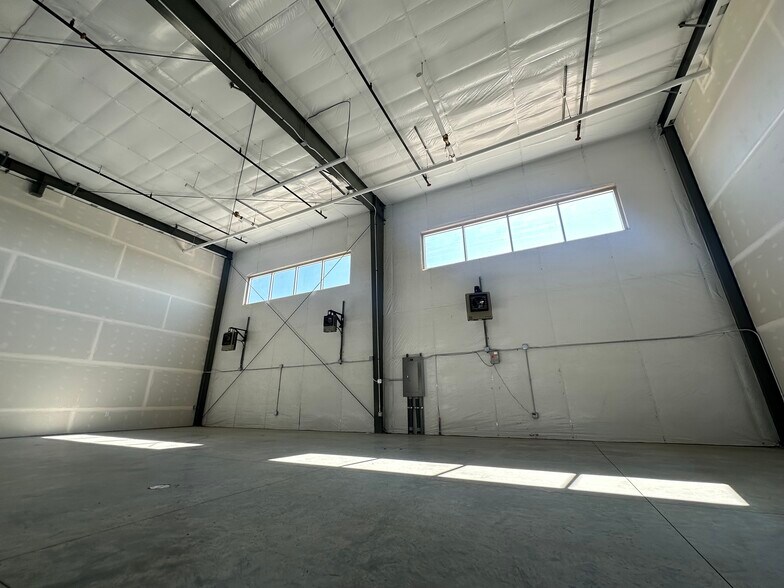 More Photos Of 13853 E Briarwood Ave, Centennial Unknown For Lease