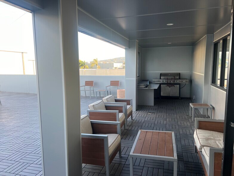 More Photos Of 22750 Hawthorne Blvd, Torrance Unknown For Lease