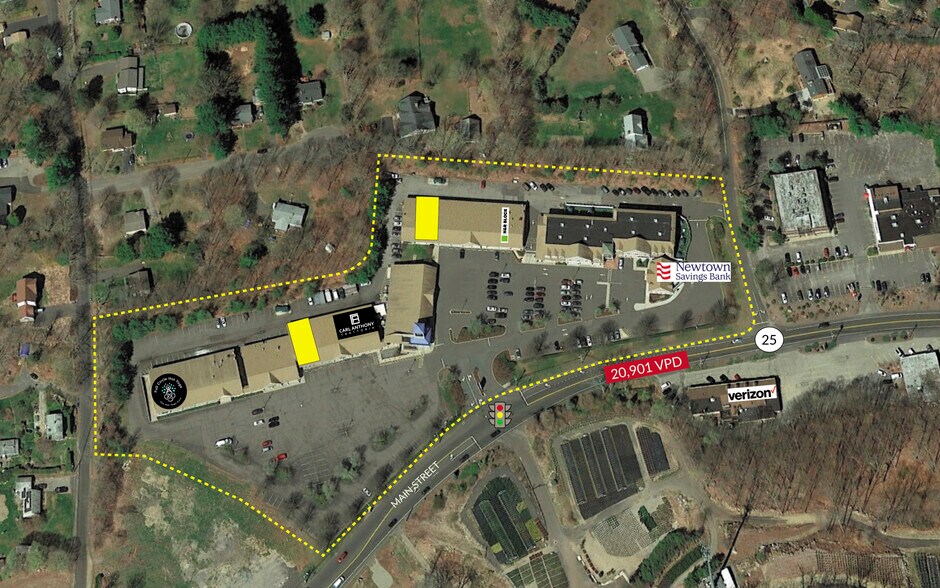 More Photos Of 477 Main St, Monroe Storefront For Sale