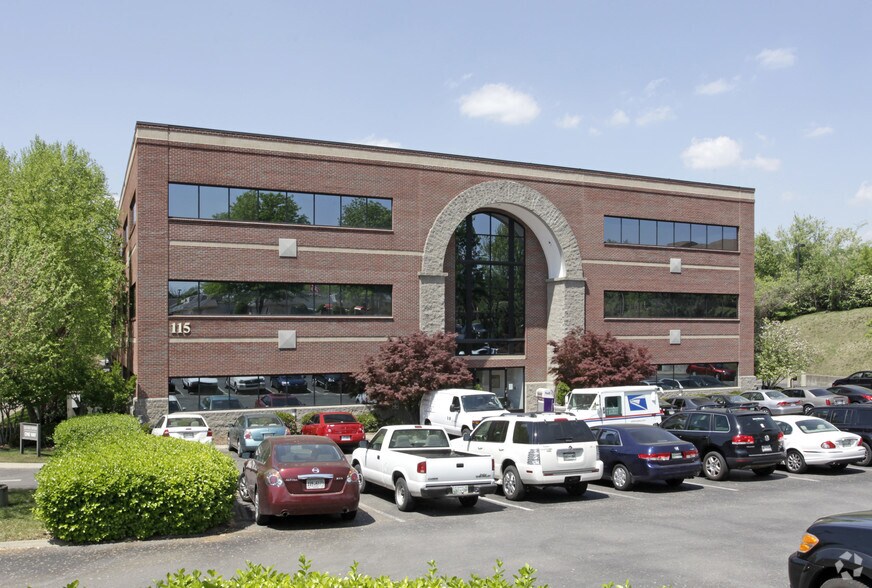 More Photos Of 115 East Park Dr, Brentwood Office For Lease