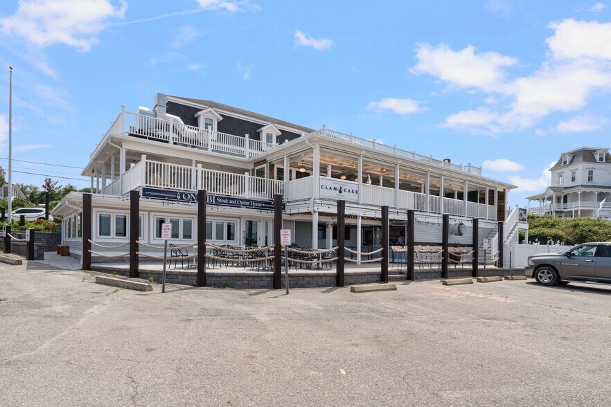 More Photos Of 212 Water St, Block Island Storefront For Sale