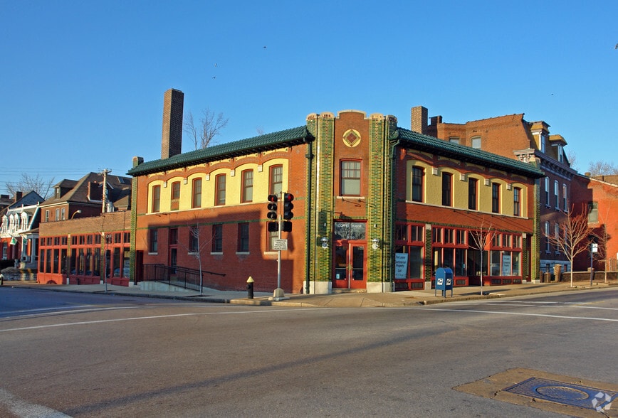More Photos Of 1900-1904 Arsenal St, Saint Louis Office For Sale