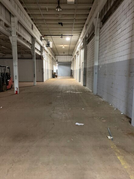 More Photos Of 33 Kenton Lands Rd, Erlanger Warehouse For Lease