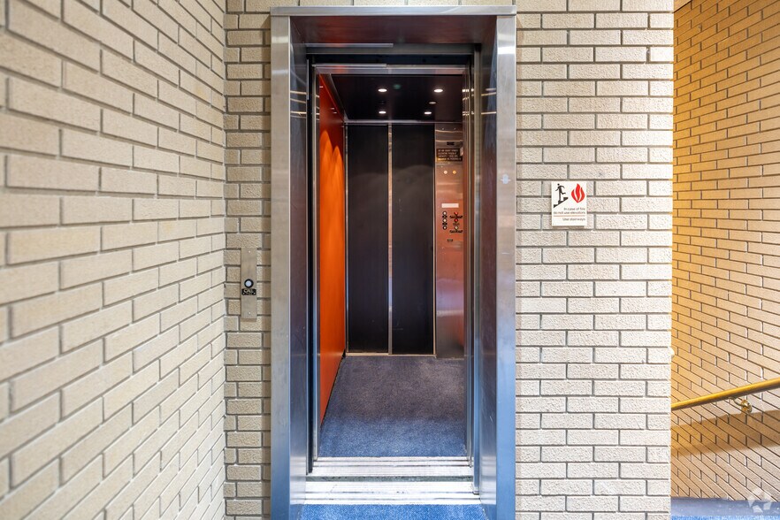 More Photos Of 99 Court St, White Plains Office For Lease