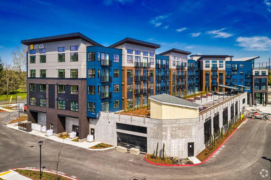 More Photos Of 2200 W Meeker St, Kent Apartments For Lease