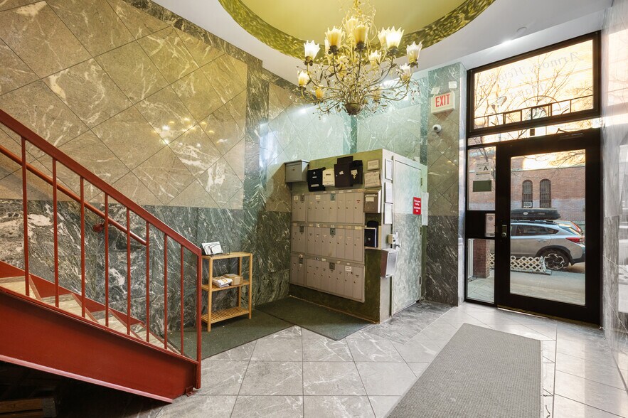 More Photos Of 406 15th St, Brooklyn Apartments For Lease