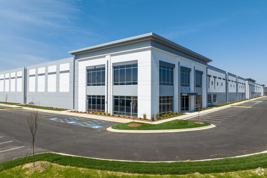 More Photos Of 180 Joe Frank Harris Pky SE, Cartersville Unknown For Lease