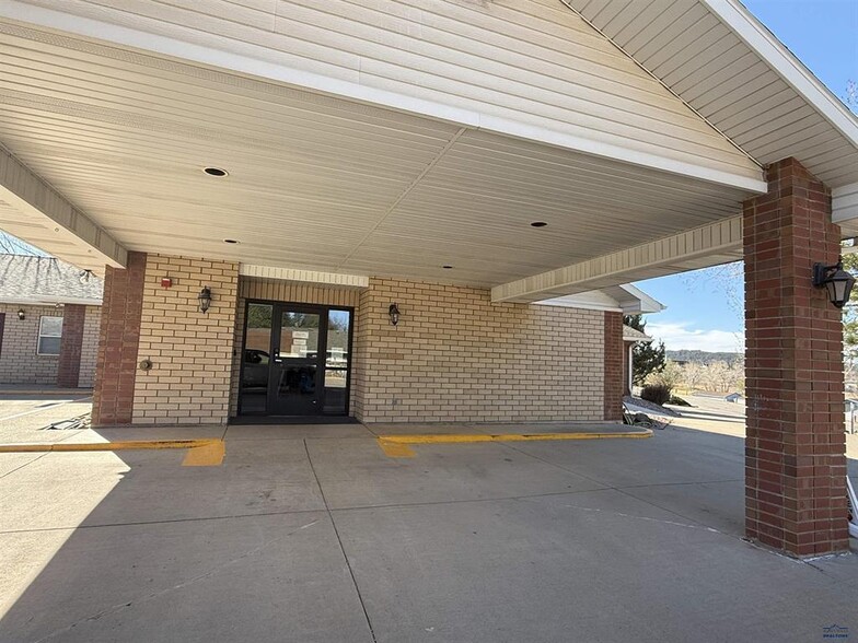 More Photos Of 4021 Range Rd, Rapid City Schools For Sale