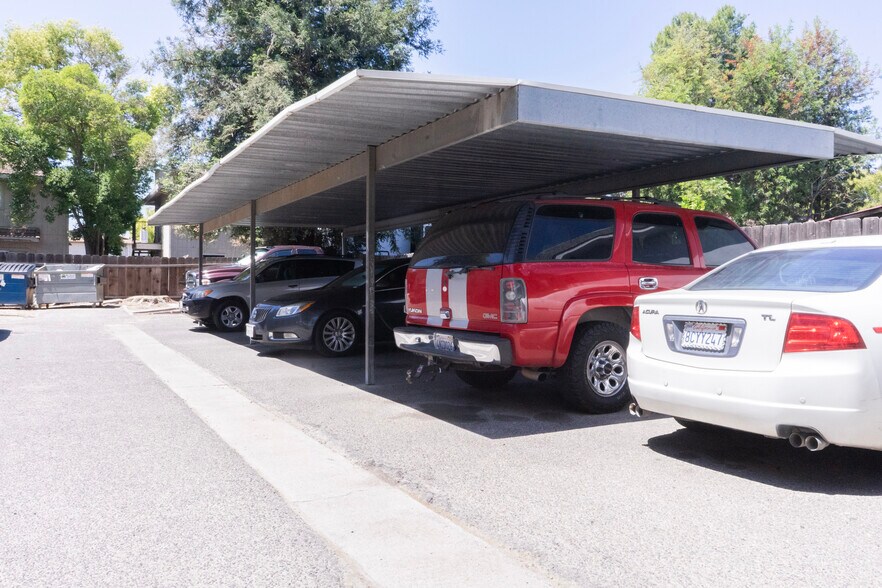 More Photos Of 1491-1499 Bellevue Rd, Atwater Apartments For Sale