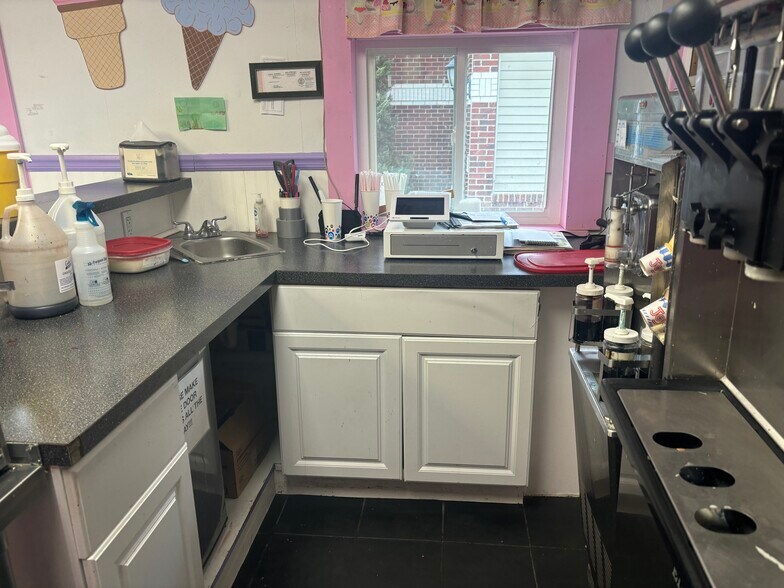 More Photos Of 119 E Main St, Vernon Restaurant For Sale