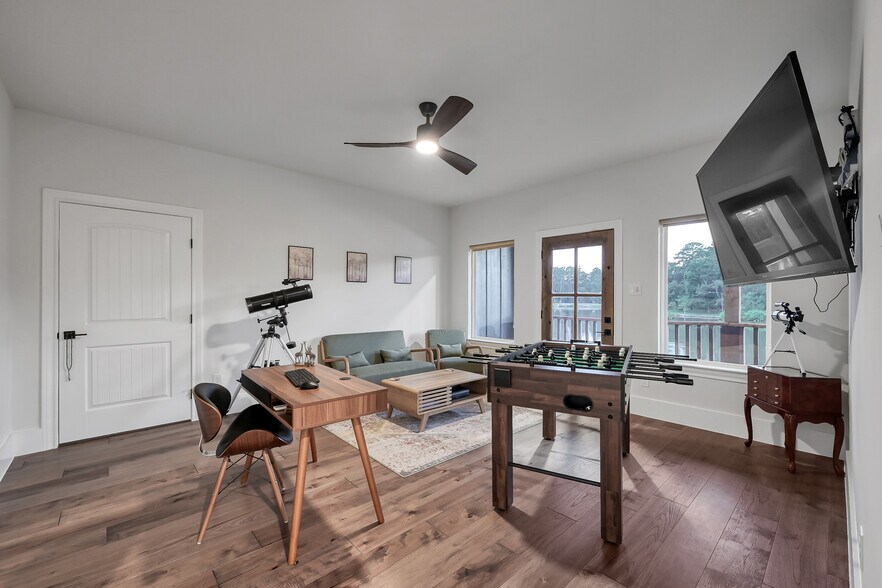 More Photos Of 15937 Stagecoach Rd, Stagecoach Specialty For Sale