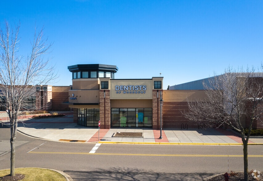 More Photos Of 7100-7200 Valley Creek Plz, Woodbury Unknown For Lease