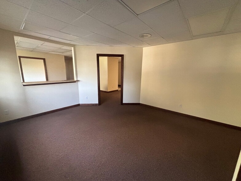 More Photos Of 400 Allen Dr, Charleston Medical For Lease