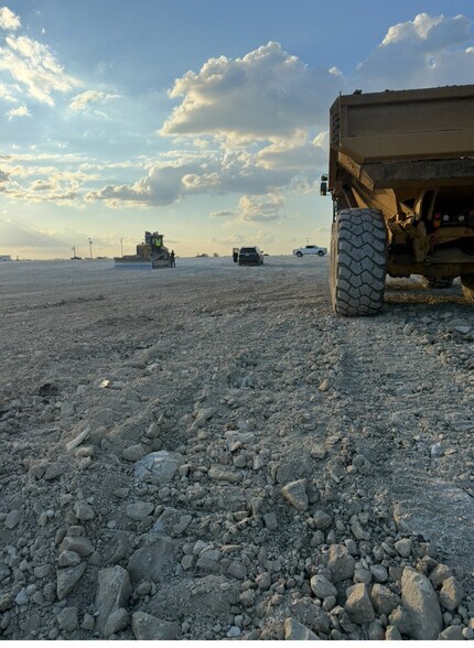 More Photos Of 1601 N Interstate 45, Palmer Land For Sale