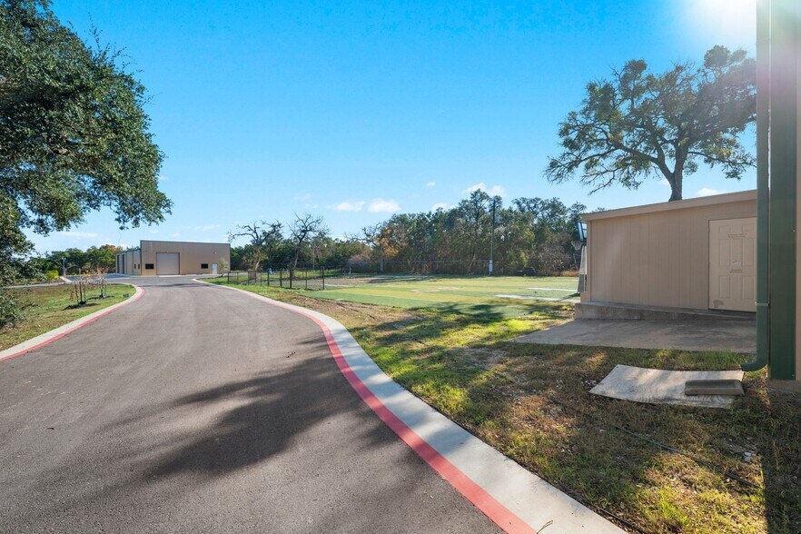 More Photos Of 3364 N Bagdad Rd, Leander Unknown For Lease