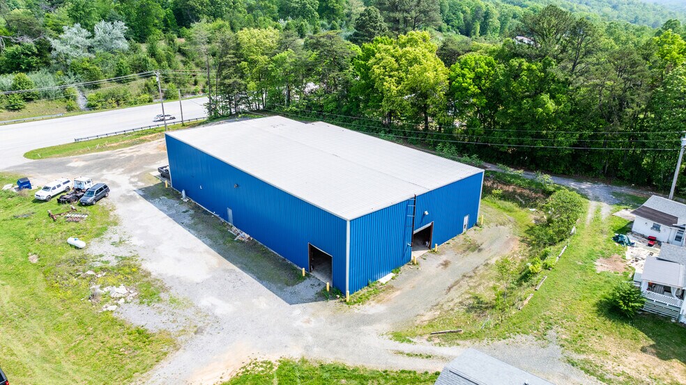 More Photos Of 5141 Roane State Hwy, Rockwood Warehouse For Sale