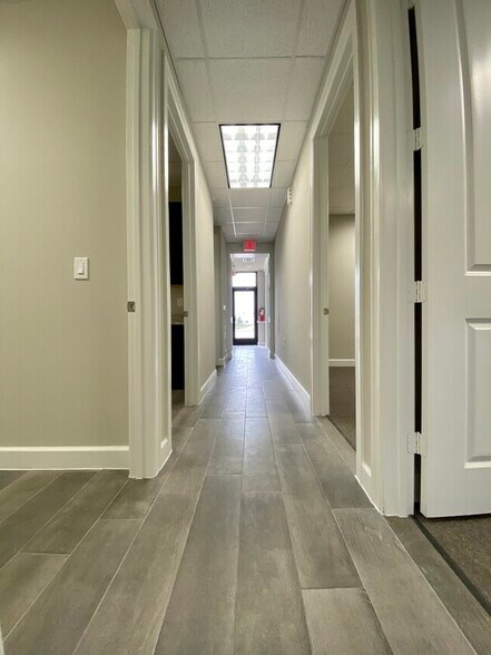 More Photos Of 2743 Imperia Dr, Sugar Land Medical For Sale