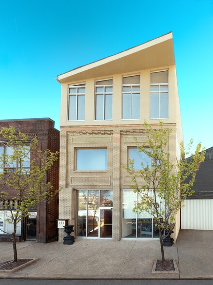 More Photos Of 282 Morewood Ave, Pittsburgh Loft Creative Space For Lease